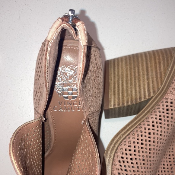 New Vince Camuto booties - Picture 3 of 3